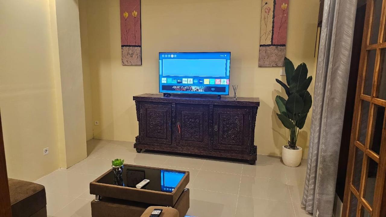 Suci'S Friendly Apartments Mataram Exterior photo